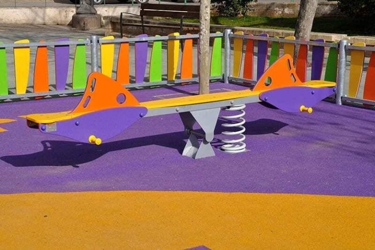 BALANCÍN PARA PARQUES INFANTILES