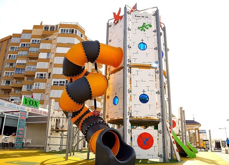 COLUMPIOS Y CASTILLOS PARA PARQUES INFANTILES